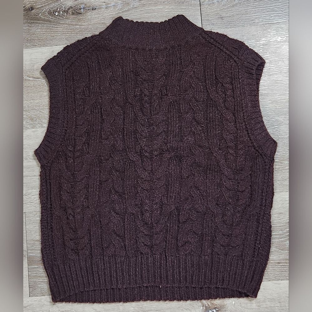 NWT Women's Crewneck Cropped Sweater Vest -A New Day™ Dark Brown LARGE